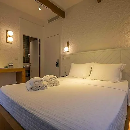 Hotel June Alacati Adult Only