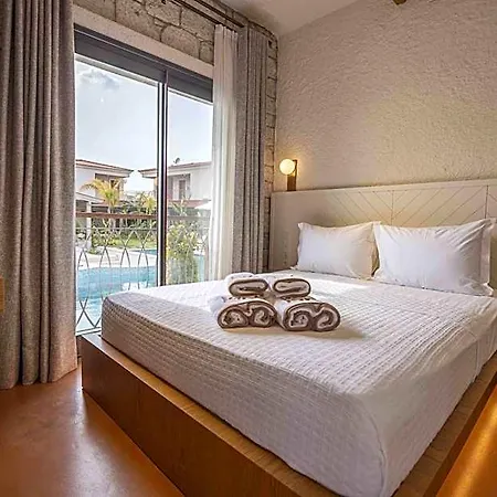 Hotel June Alacati Adult Only Ciftlikkoyu