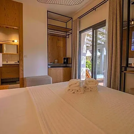 Hotel June Alacati Adult Only