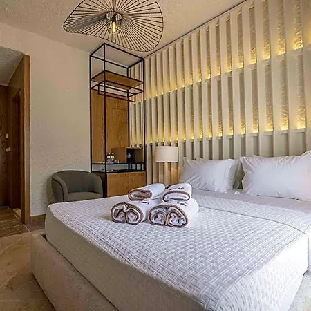 June Alacati Adult Only Hotel