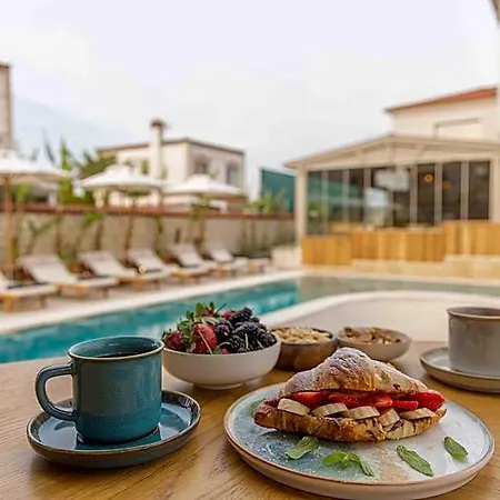 June Alacati Adult Only Hotel *