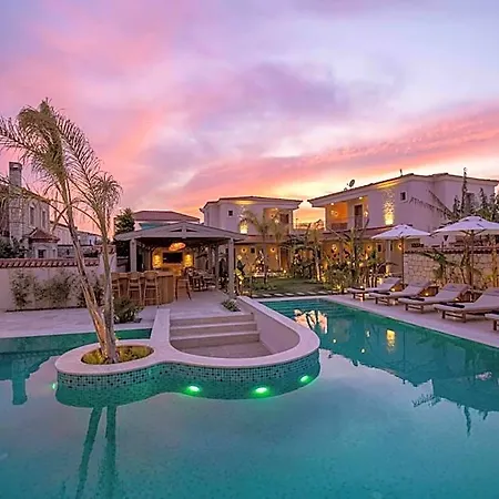 Hotel June Alacati Adult Only
