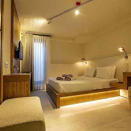 June Alacati Adult Only * Ciftlikkoyu
